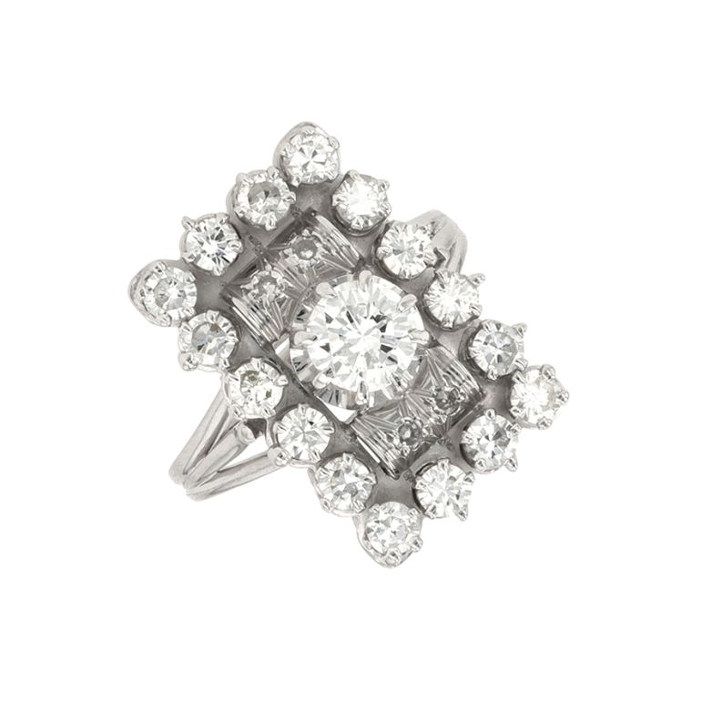 Acheter Bague vintage diamants 1.33 carat or blanc 6.28g Comme neuf - 2300,00 € Bague vintage diamants 1.33 carat or blanc 6.28g Comme neuf - reconditionné disponible sur Gemme Les Bijoux